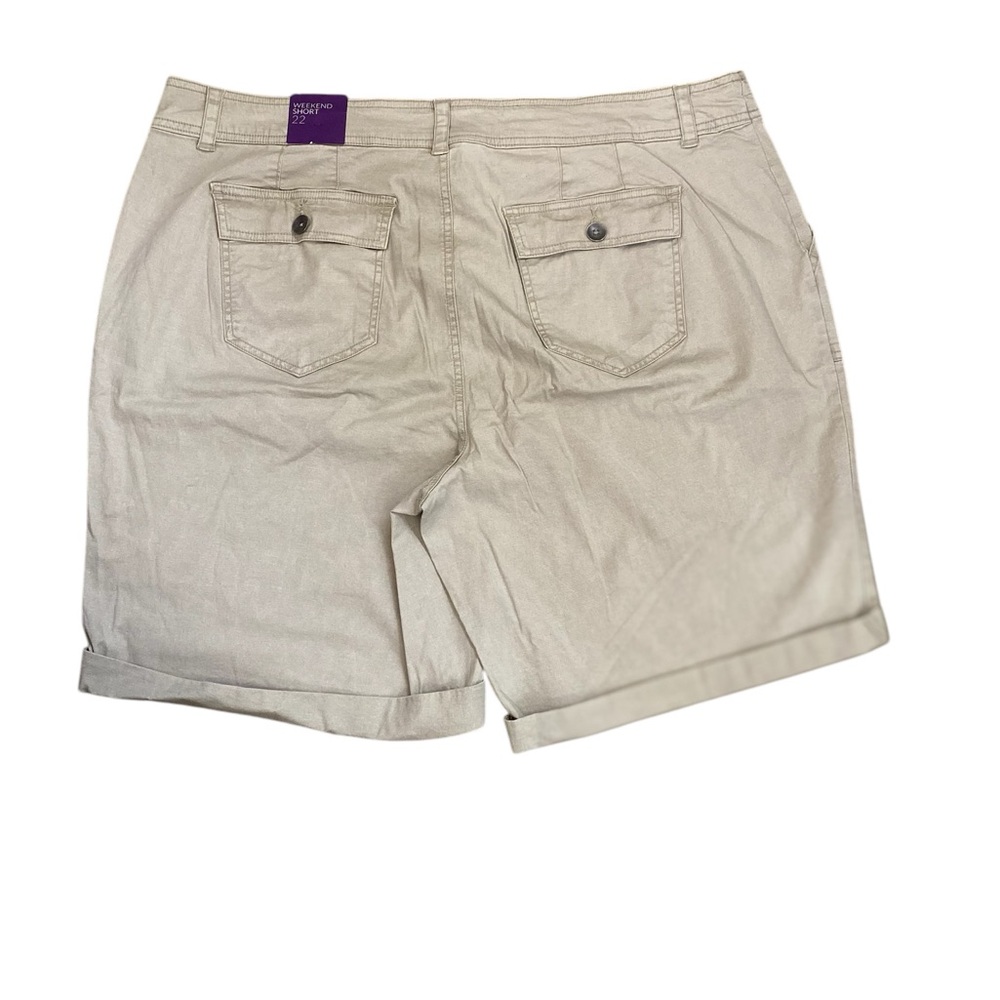 New Plus Size Stylish Tan Lane Bryant Cuffed Shorts - Picture 2 of 12